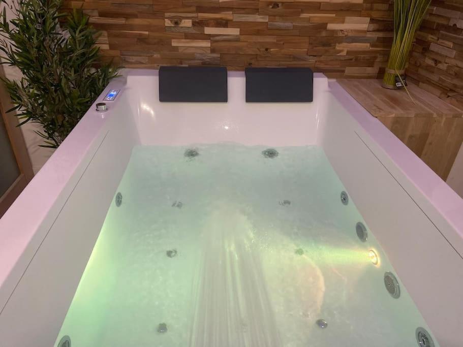 Lover Dose Spa Vierzon Luaran gambar